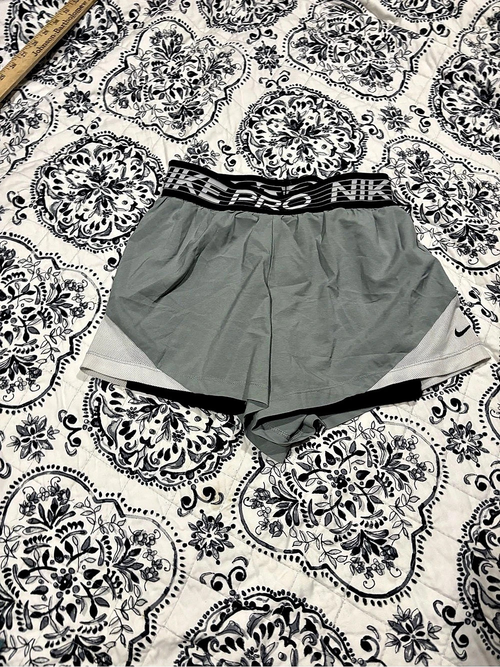 Nike Pro Dri-FIT Color Block Athletic Shorts Size XS
